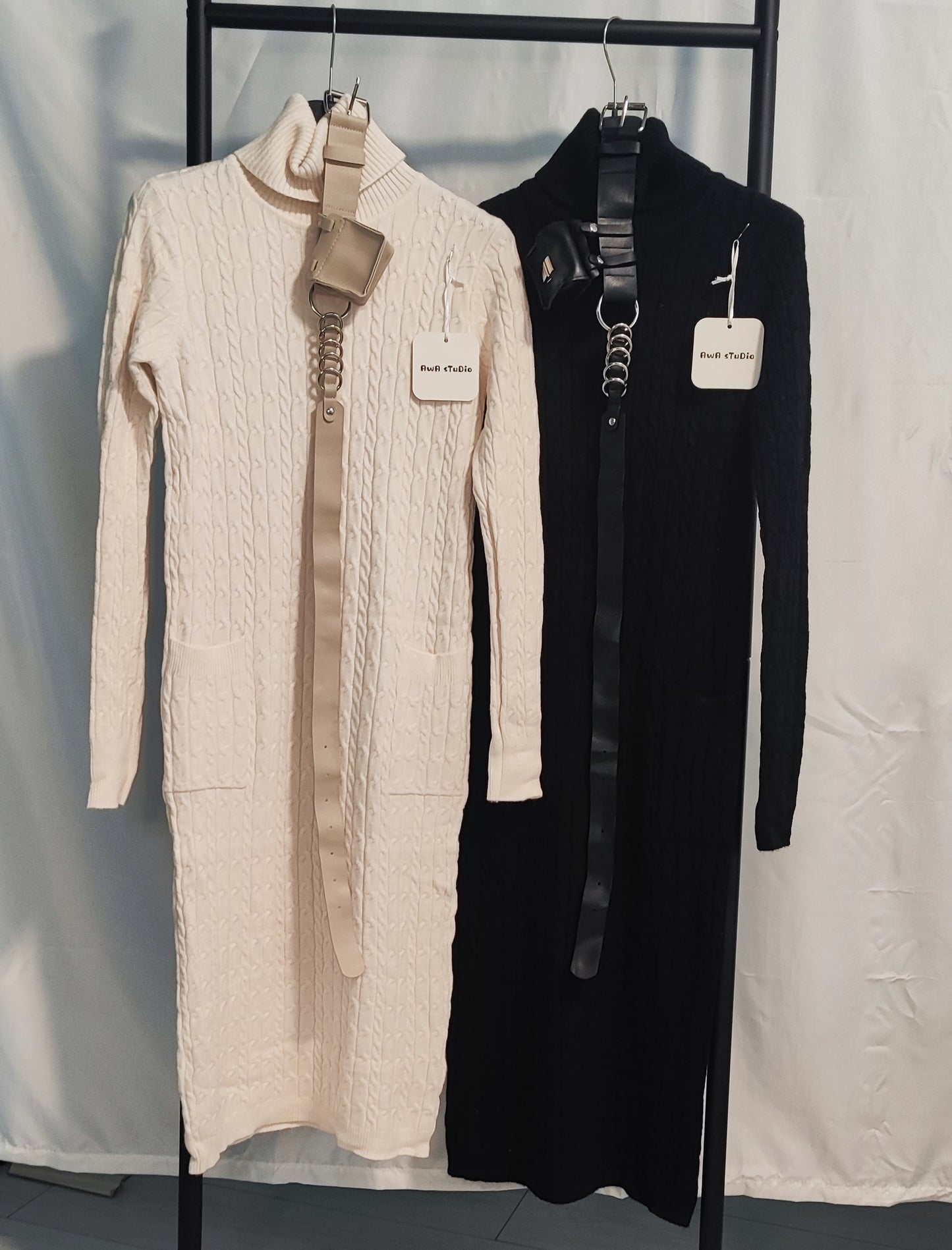 Pletena obleka s pasom