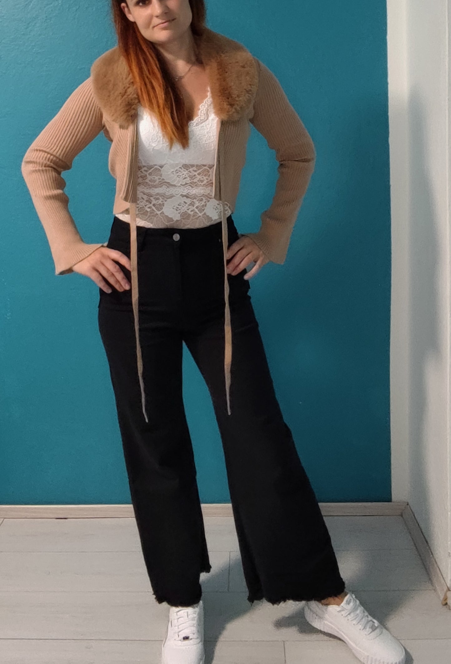 Jeans s širokimi hlačnicami