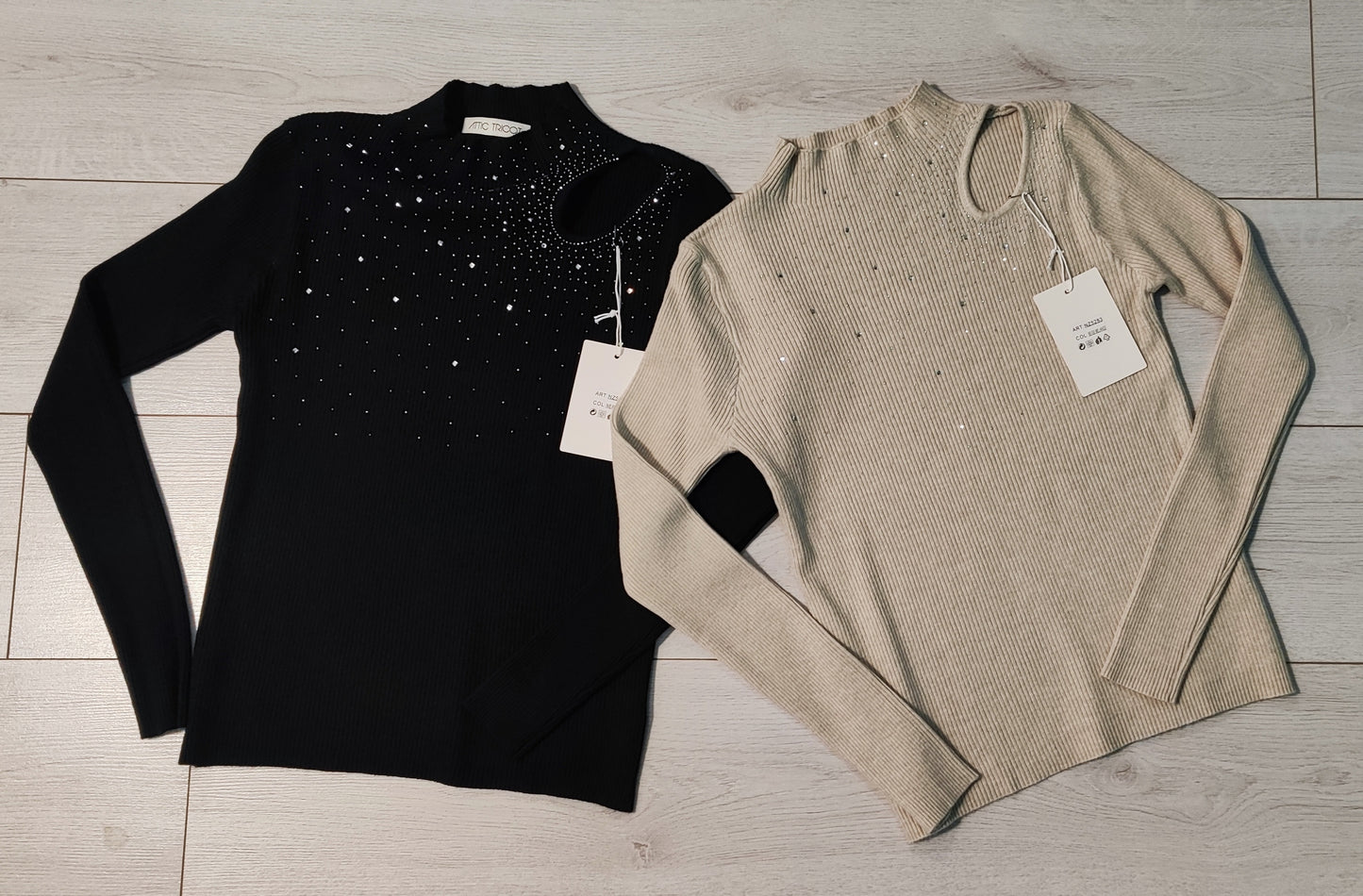 Pulover z bleščicami