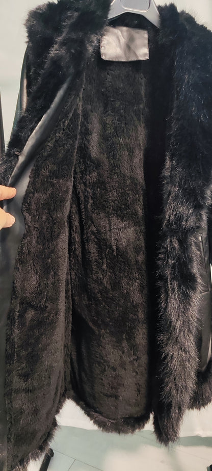 Usnjena jakna z umetnim krznom